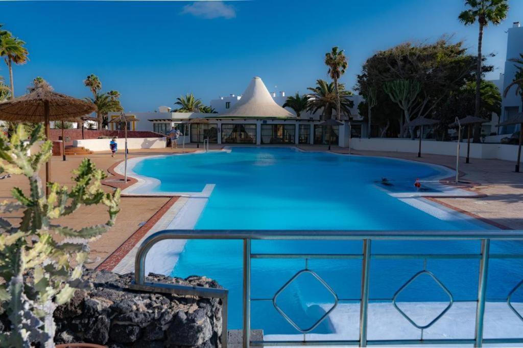 Casa Aguamarin Playa Roca Apartment Costa Teguise Exterior photo